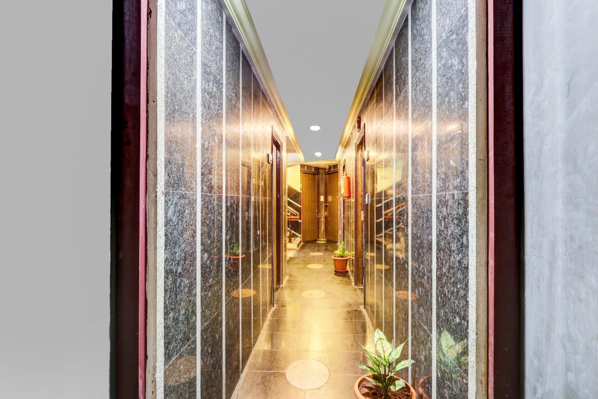 Hotel O Hanuman Pet Near Railway Station Vijayawāda Exterior foto
