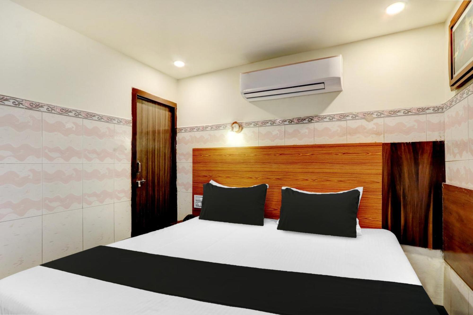 Hotel O Hanuman Pet Near Railway Station Vijayawāda Exterior foto